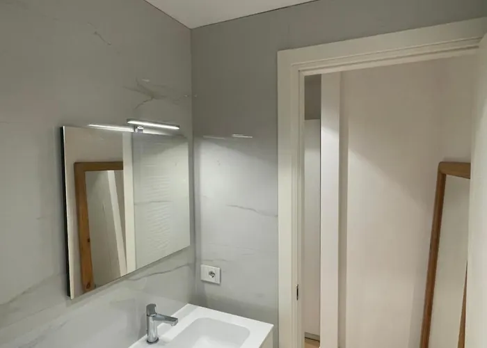 Visconti Di Modrone 18 *